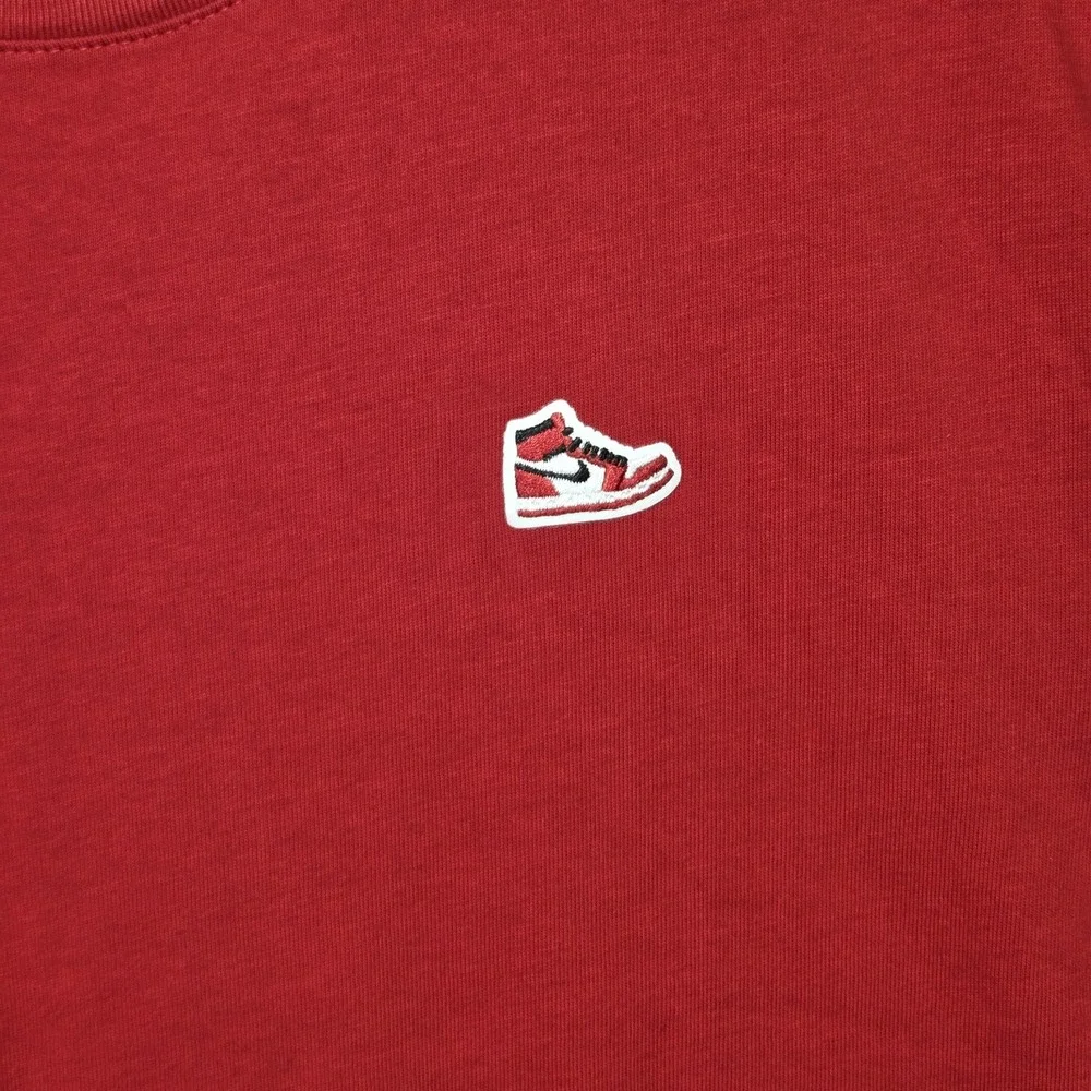 Jordan Red T Shirt Mens Small Embroidered Air Jordan 1 Sneaker Logo Graphic Tee